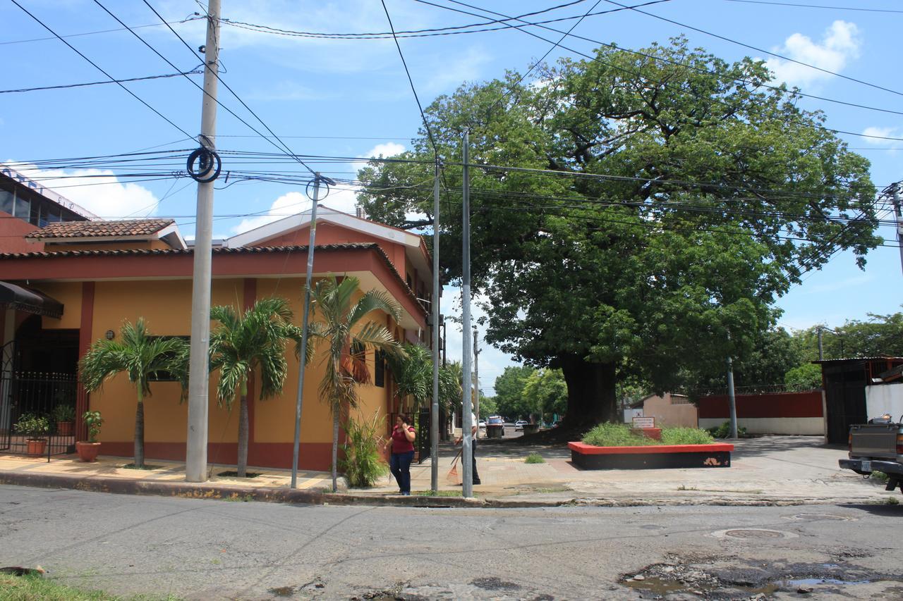 Hotel El Conquistador Managua Buitenkant foto