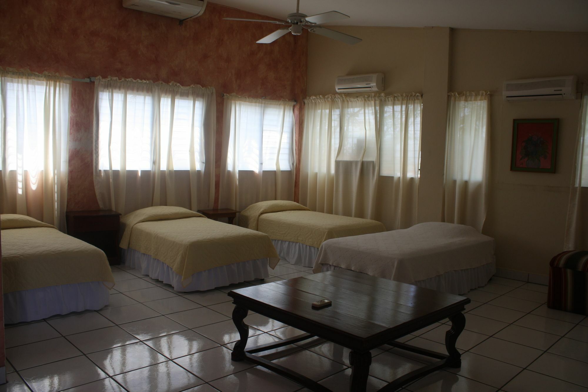 Hotel El Conquistador Managua Buitenkant foto